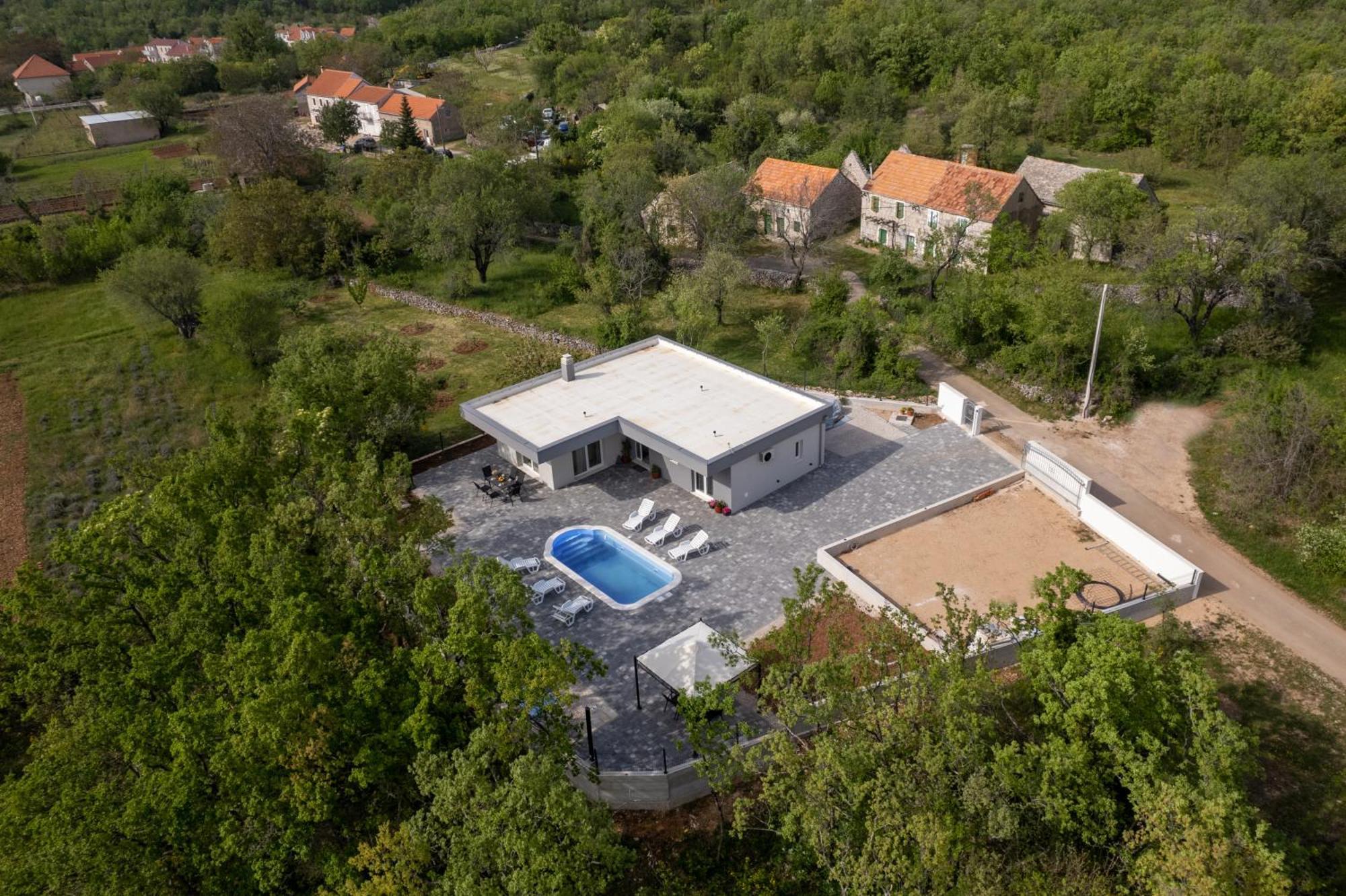 Lovreć New Villa Nadalina المظهر الخارجي الصورة